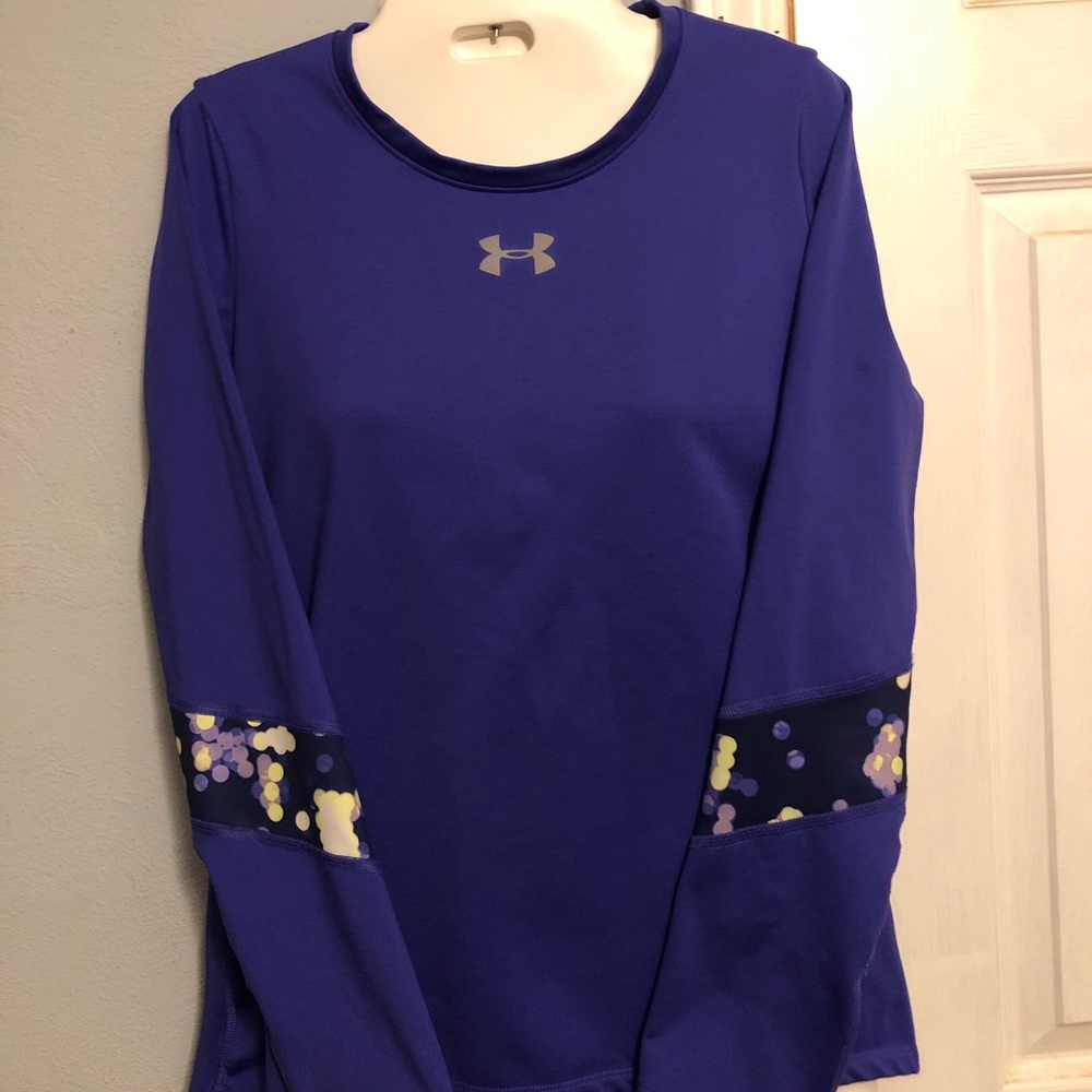 Fleece lined UA shirt